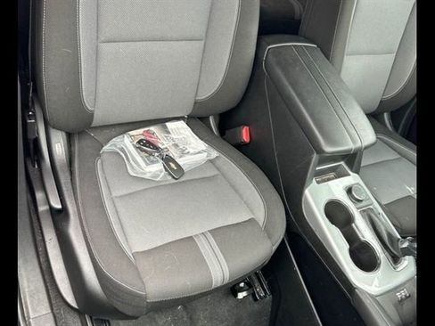 Certified 2024 Chevrolet Blazer LT w/ Convenience Package FWD image 11