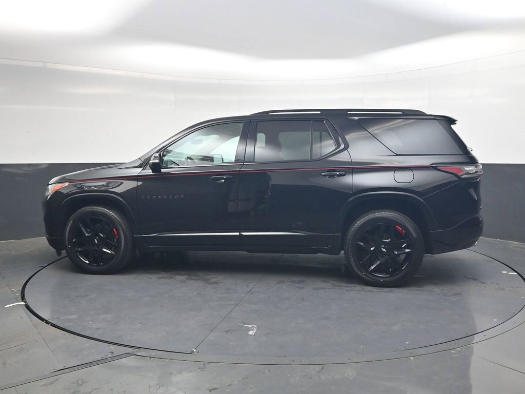 Used 2021 Chevrolet Traverse Premier w/ Redline Edition FWD image 7