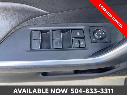 Certified 2025 Toyota RAV4 XLE FWD image 26