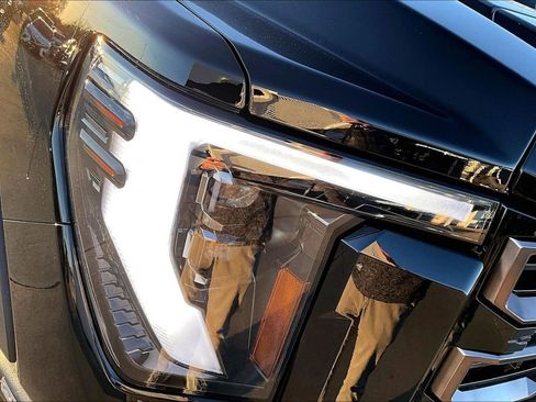 New 2026 GMC Sierra 2500 AT4X image 35