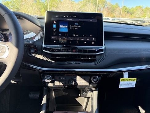 New 2026 Jeep Compass Latitude image 20