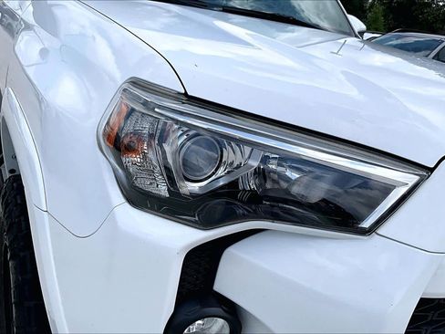 Used 2014 Toyota 4Runner SR5 Premium RWD image 27