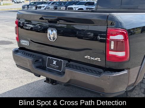 Used 2024 RAM 2500 Limited w/ Towing Technology Group AWD/4WD image 8