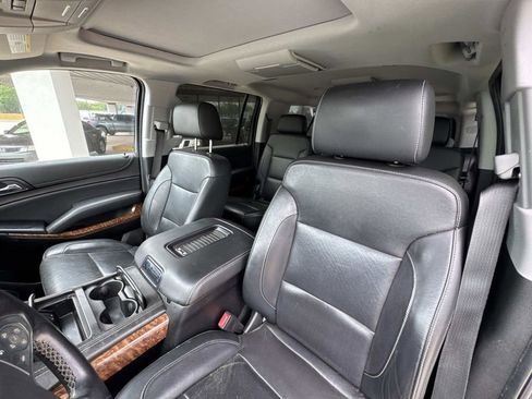 Used 2019 Chevrolet Suburban Premier RWD image 50