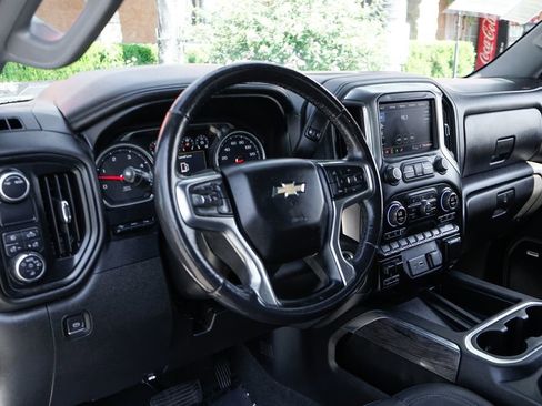 Used 2022 Chevrolet Silverado 2500 LTZ w/ LTZ Plus Package RWD image 21