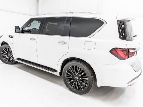 Used 2019 INFINITI QX80 Limited w/ All-Season Package AWD/4WD image 4