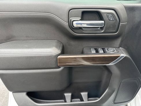 Used 2019 Chevrolet Silverado 1500 LT w/ All-Star Edition image 12