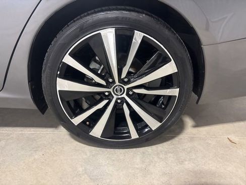 Used 2021 Nissan Altima 2.5 SR image 25