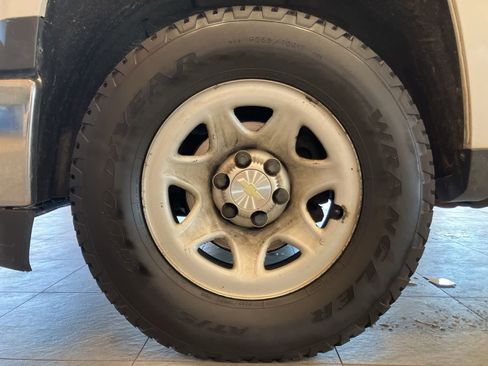 Used 2014 Chevrolet Silverado 1500 W/T w/ WT Convenience Package RWD image 9