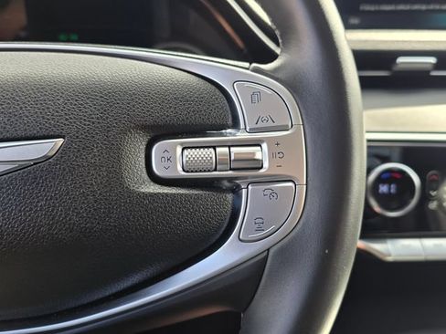 Used 2025 Genesis GV70 2.5T AWD/4WD image 27