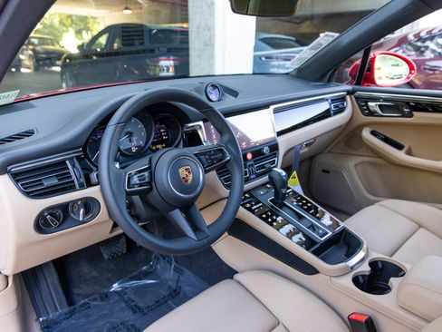 New 2026 Porsche Macan S AWD/4WD image 4