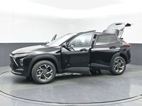 Used 2026 Chevrolet Trax LT w/ Driver Confidence Package FWD image 52