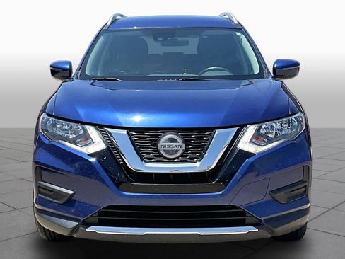 Used 2019 Nissan Rogue SV FWD image 3