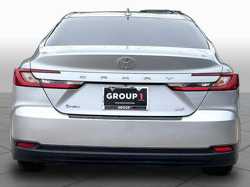 Used 2025 Toyota Camry LE FWD image 5