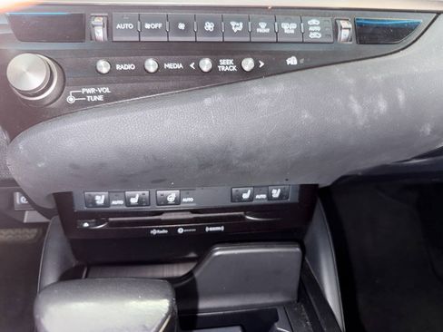 Used 2021 Lexus ES 250 w/ Premium Package AWD/4WD image 16