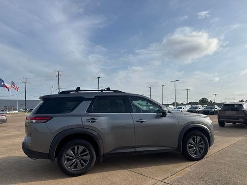 Certified 2024 Nissan Pathfinder SV w/ Cargo Package FWD image 21