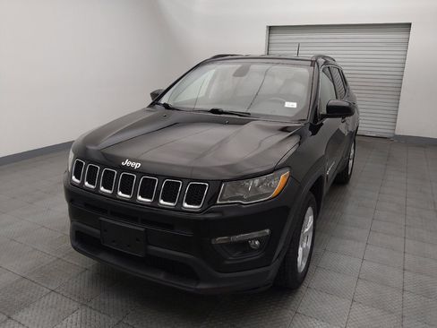 Used 2018 Jeep Compass Latitude AWD/4WD image 15