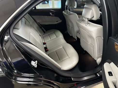 Used 2011 Mercedes-Benz E 350 4MATIC Sedan image 83