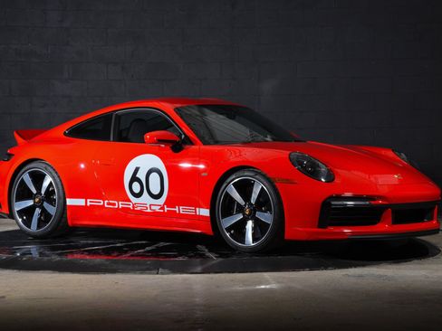 Used 2023 Porsche 911 Sport Classic RWD image 10