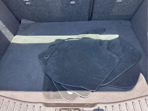 Used 2017 Ford Focus SE FWD image 35