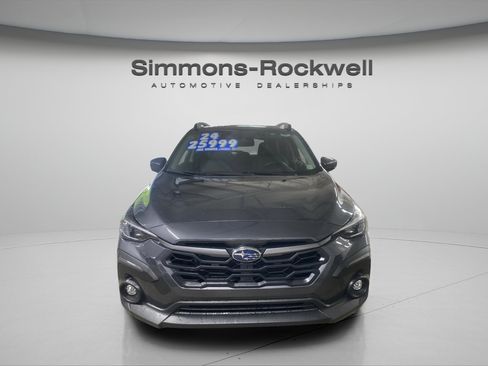 Used 2024 Subaru Crosstrek 2.5i Limited AWD/4WD image 8