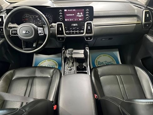 Used 2021 Kia Sorento S w/ Panoramic Sunroof Package AWD/4WD image 14