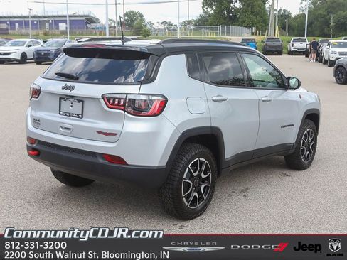 New 2025 Jeep Compass Trailhawk w/ Sun & Sound Group image 7