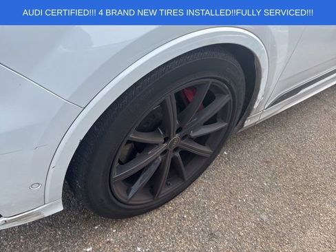 Used 2022 Audi SQ7 Prestige w/ Prestige Package image 6