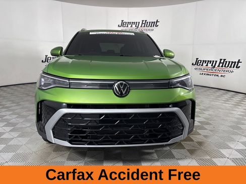 Used 2025 Volkswagen Taos SEL w/ Black Wheel Plus Package image 3