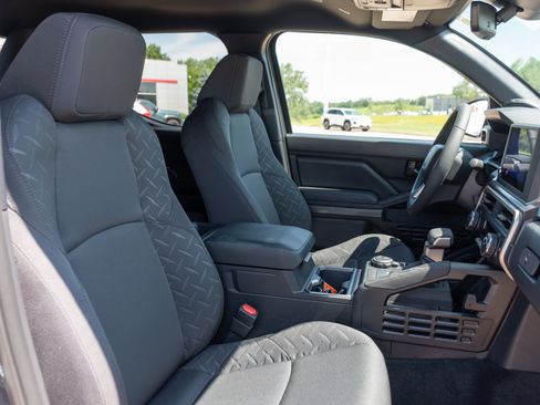 New 2026 Toyota Tacoma SR5 AWD/4WD image 23