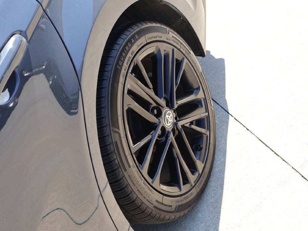 Used 2025 Toyota Camry SE FWD image 37