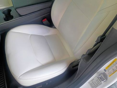 Used 2020 Tesla Model 3 Standard Range RWD image 27