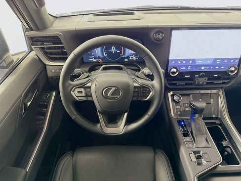 Certified 2025 Lexus GX 550 w/ Cold Area Package AWD/4WD image 23