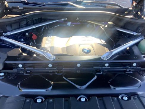 Used 2026 BMW X5 xDrive40i w/ Executive Package image 16