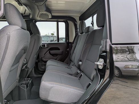 New 2026 Jeep Gladiator Sport AWD/4WD image 14