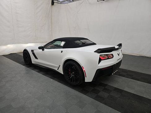 Used 2015 Chevrolet Corvette Z06 w/ 3LZ Preferred Equipment Group RWD image 5