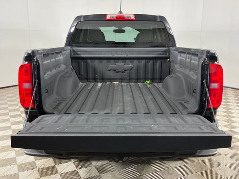Used 2019 Chevrolet Colorado W/T w/ Custom Special Edition image 29