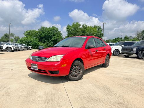 Used 2006 Ford Focus SE FWD image 11