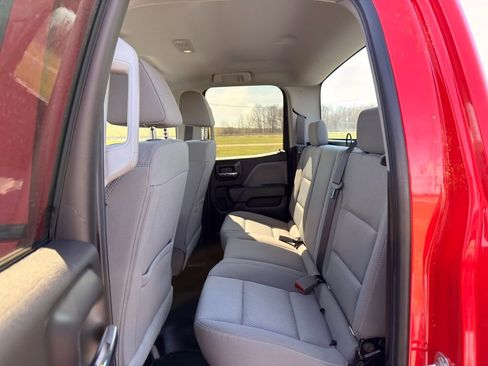 Used 2017 Chevrolet Silverado 1500 W/T AWD/4WD image 38