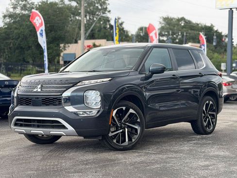 Used 2024 Mitsubishi Outlander FWD image 1