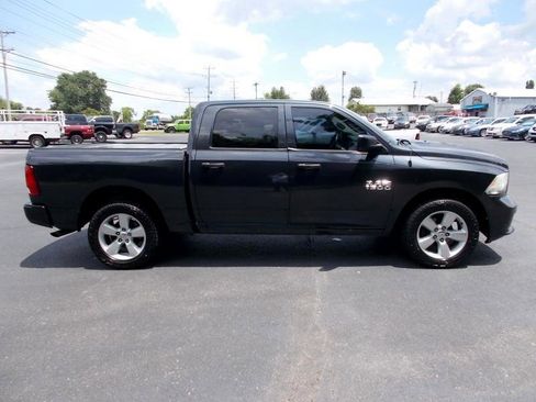 Used 2014 RAM 1500 Express image 12