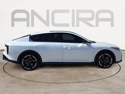 Certified 2025 Kia K4 GT-Line w/ GT-Line Premium Package image 9