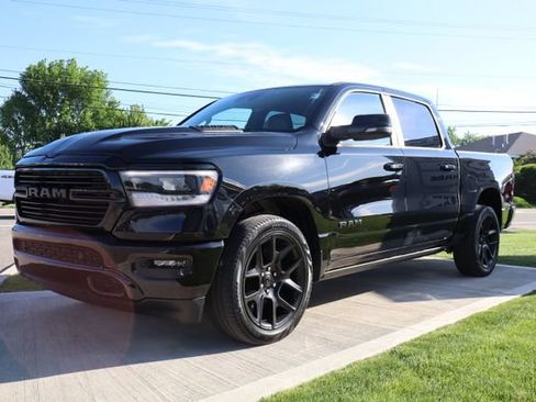 Used 2023 RAM 1500 Laramie AWD/4WD image 9