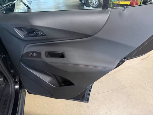 Used 2022 Chevrolet Equinox RS AWD/4WD image 22