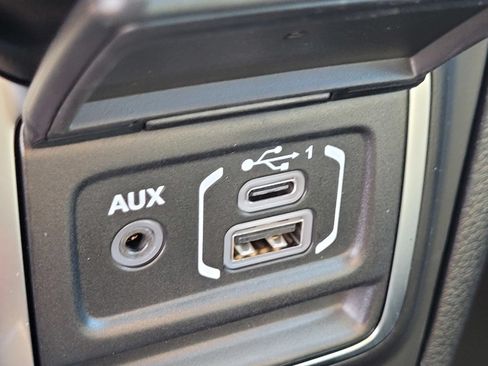 New 2026 Jeep Gladiator Sport AWD/4WD image 25