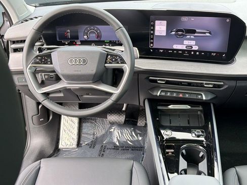 New 2026 Audi Q3 quattro 2.0T AWD/4WD image 28