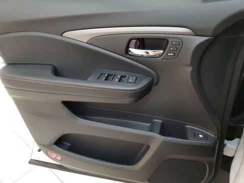 Certified 2024 Honda Ridgeline RTL image 16