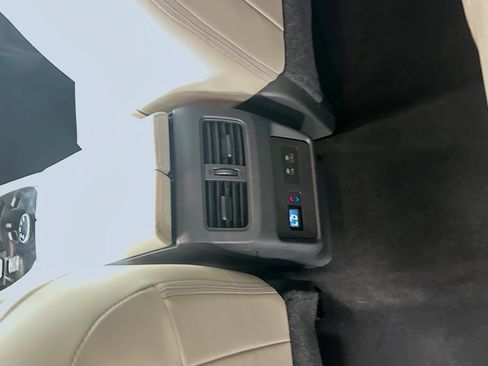 Used 2023 Nissan Rogue SL w/ SL Premium Package image 28