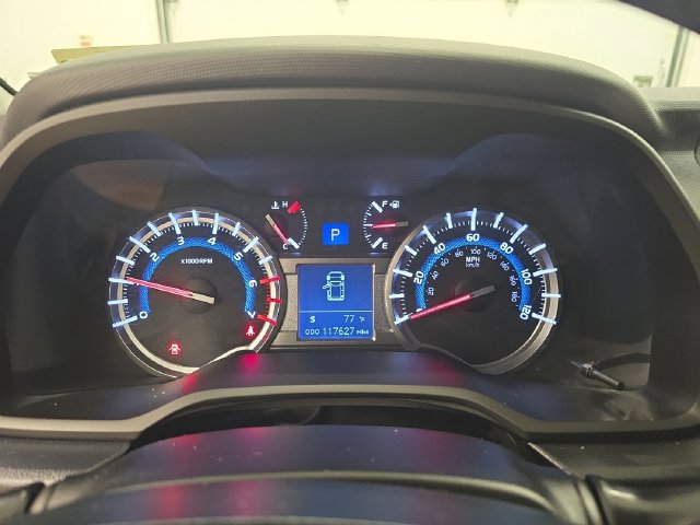 Used 2018 Toyota 4Runner Limited AWD/4WD image 30