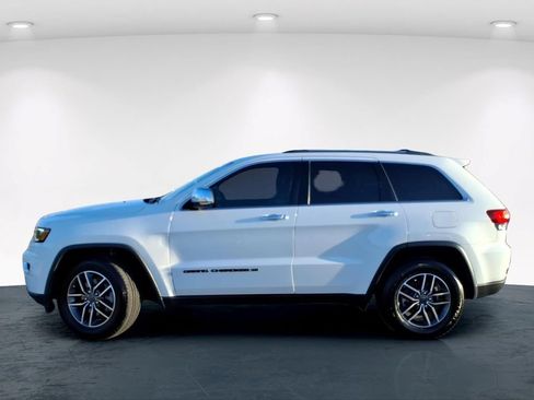 Certified 2022 Jeep Grand Cherokee Limited w/ Trailer Tow Group IV AWD/4WD image 16
